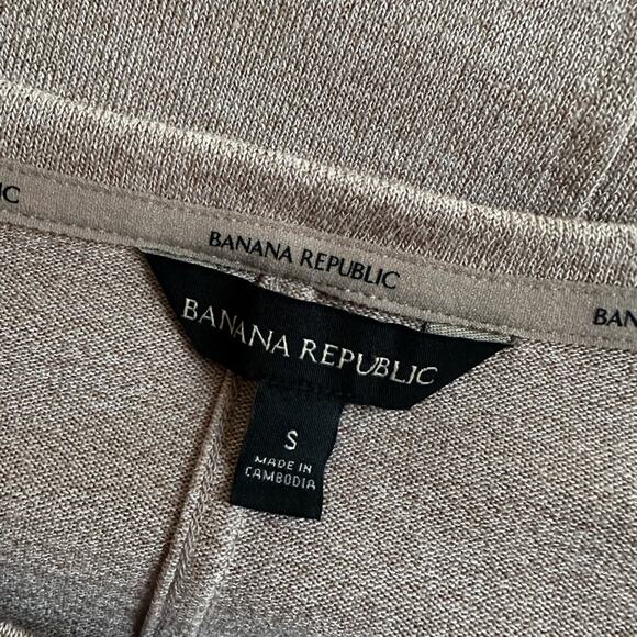 NEW Banana Republic Tan Neutral Sweater Tunic Long Sleeve Rayon Quiet Luxury - Picture 6 of 8
